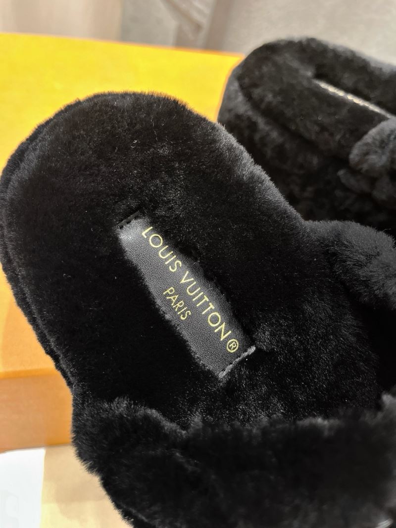 Louis Vuitton Slippers